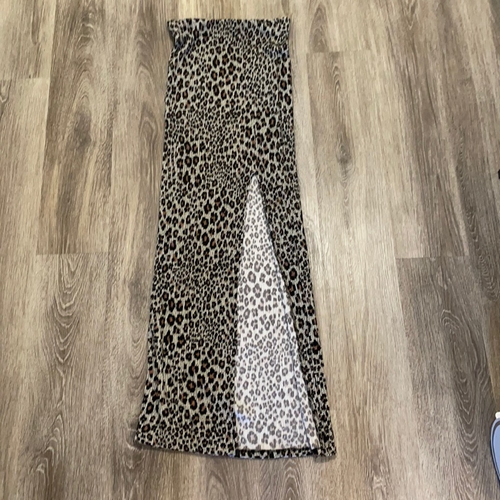URBAN OUTFITS SKIRT